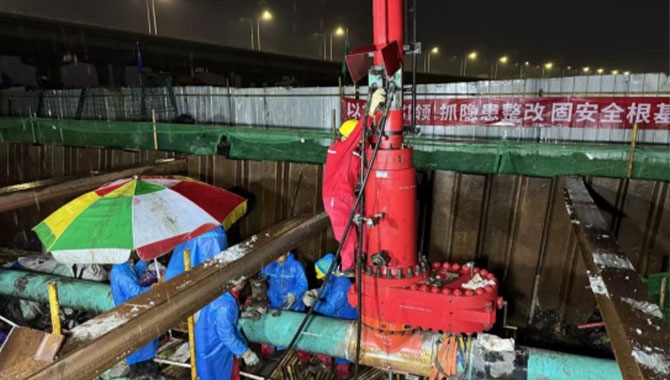 SW RefinedOilPipeline HotTapping Stoppling