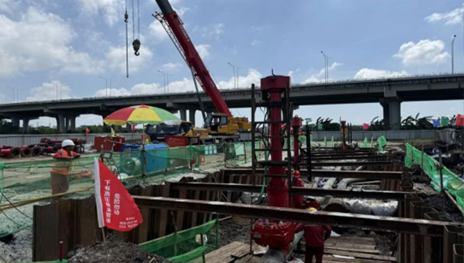 SW RefinedOilPipeline HotTapping Stoppling